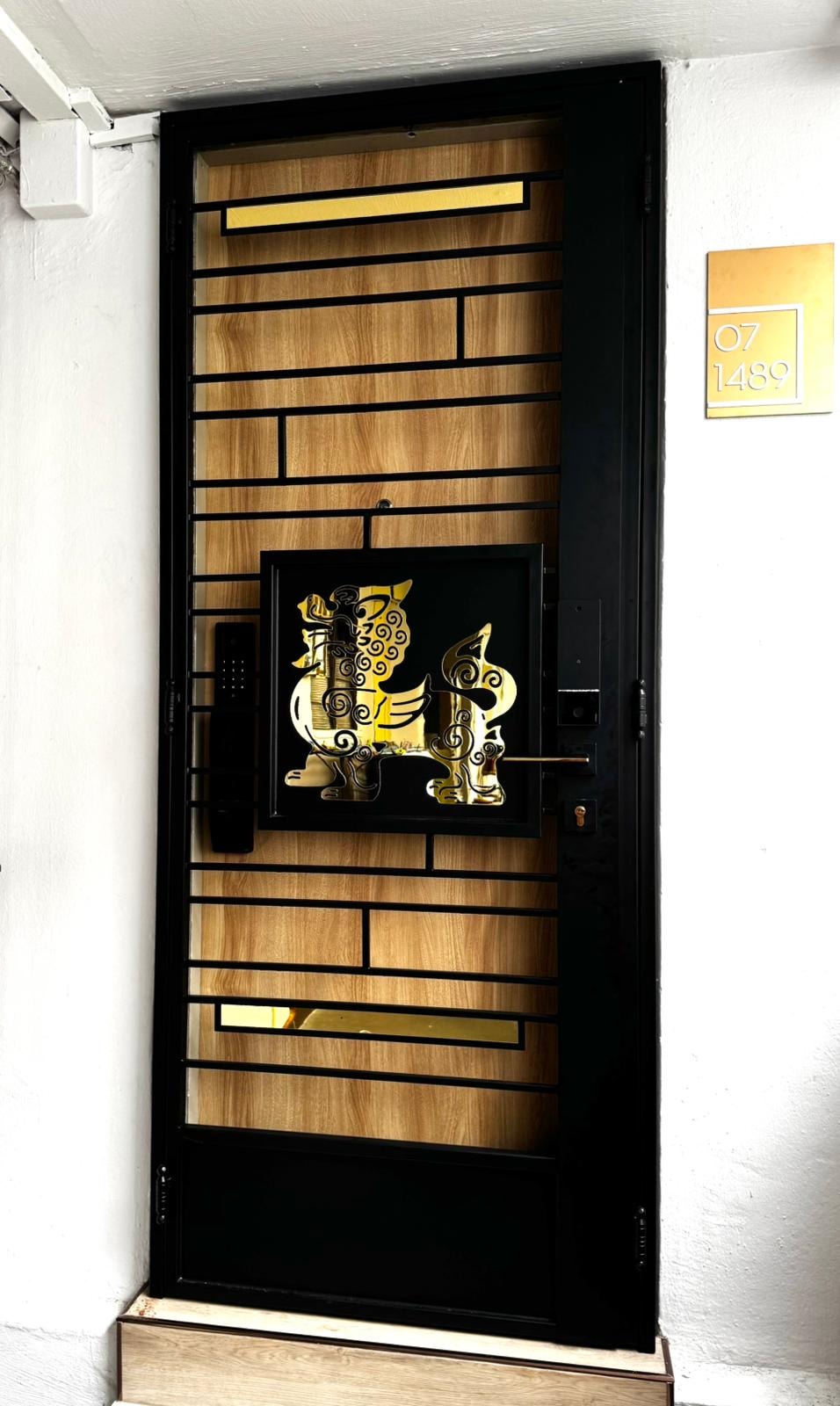 MDL - HDB Laminate Main Door Feature